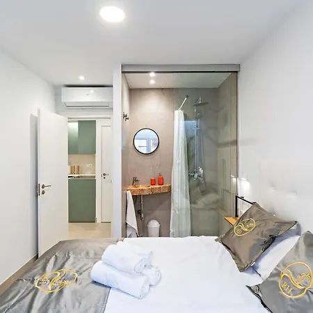Rentaly Holidays Vivas Sol Apartment *